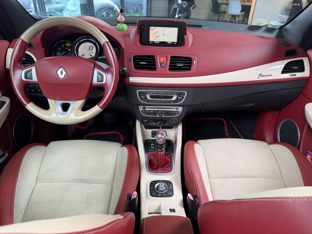 M&eacute;gane III CC dCi 130 FAP Floride Euro 5 2011 occasion 17139 Dompierre-sur-Mer
