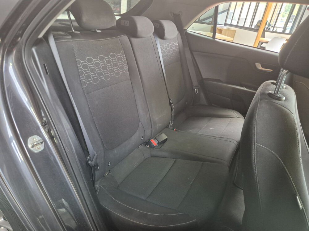 Rio 1.4L CRDi 90 ch ISG Active 2018 occasion 17139 Dompierre-sur-Mer