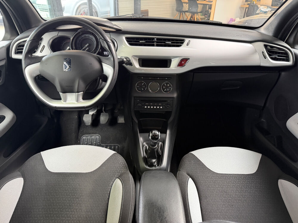 DS3 1.4 HDi FAP 68 cv Design 2013 occasion 17139 Dompierre-sur-Mer
