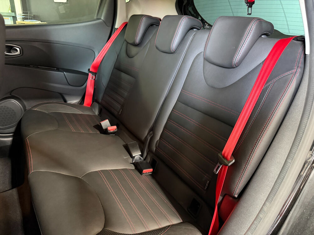 Clio IV Clio 1.6 Turbo 220 EDC RS Trophy 2018 occasion 85190 Venansault