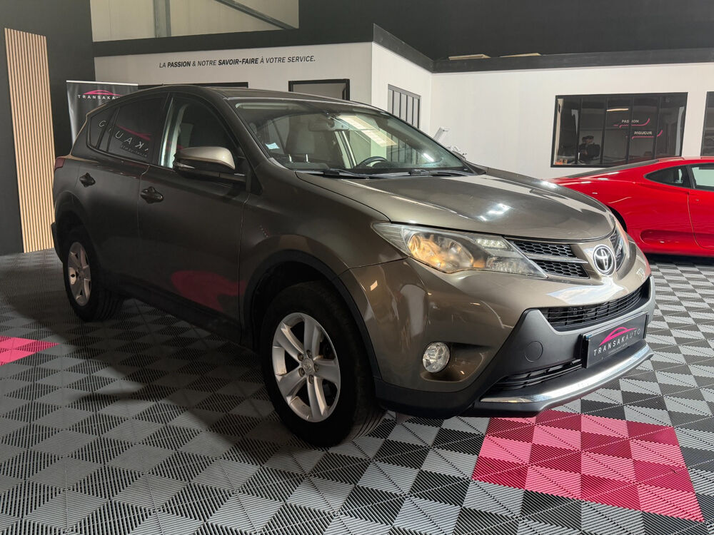 RAV 4 RAV4 124 D-4D 2WD Lounge 2013 occasion 85190 Venansault