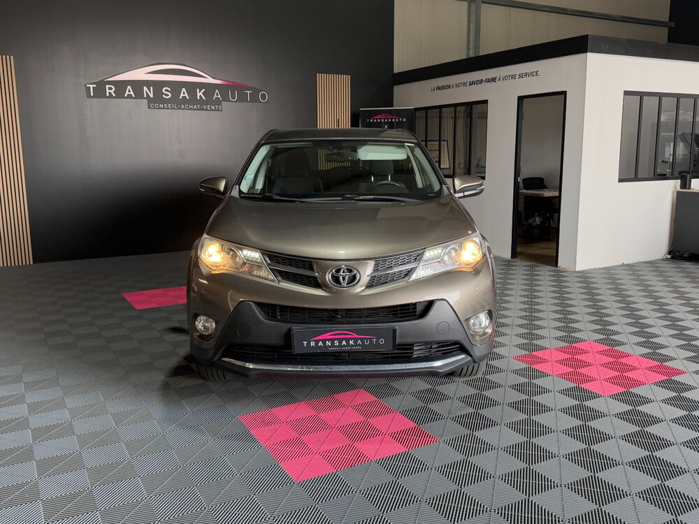RAV 4 RAV4 124 D-4D 2WD Lounge 2013 occasion 85190 Venansault