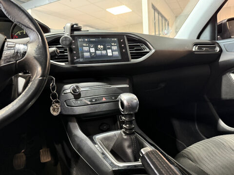 308 SW 1.6 BlueHDi 120ch S&S BVM6 Business 2014 occasion 85190 Venansault