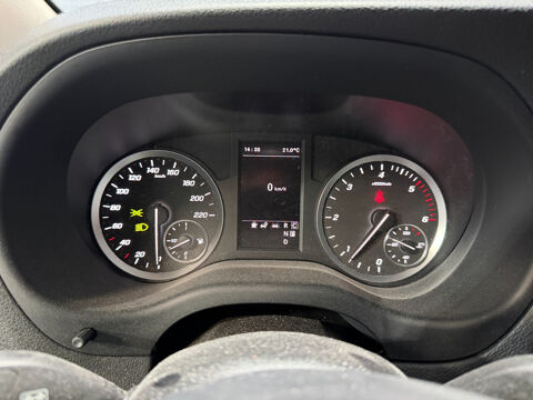 Vito VITO FOURGON 119 CDI COMPACT BVA RWD SELECT 2024 occasion 85190 Venansault