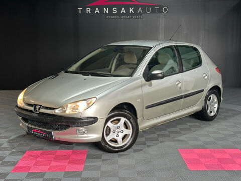 Peugeot 206 1.6i 16V XT Premium 2004 occasion Venansault 85190