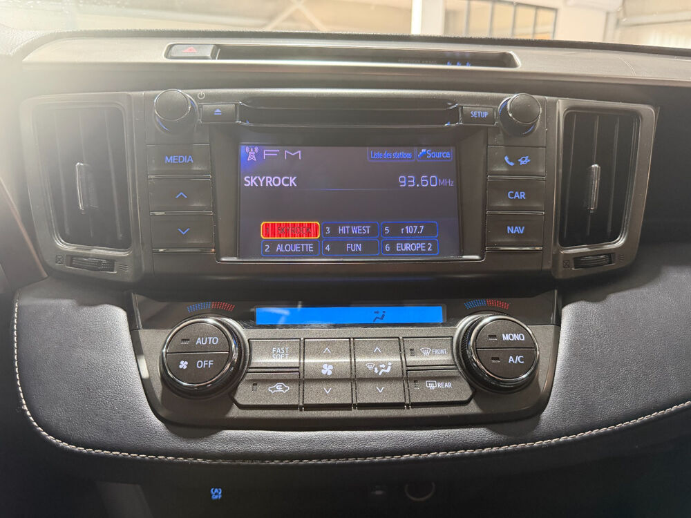 RAV 4 RAV4 124 D-4D 2WD Lounge 2013 occasion 85190 Venansault