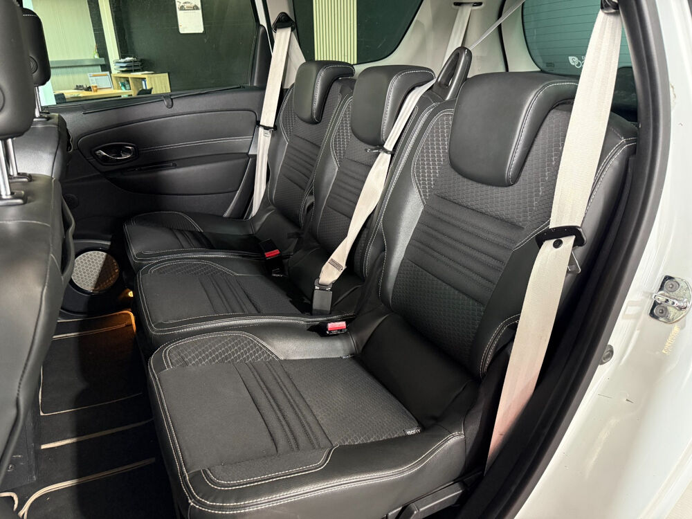 Sc&eacute;nic III Scenic dCi 130 Energy FAP eco2 Bose Edition 2014 occasion 85190 Venansault