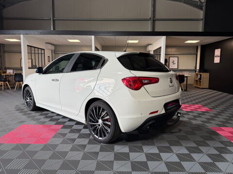 Giulietta 1.4 Tjet 120 ch S&S Distinctive 2011 occasion 85190 Venansault