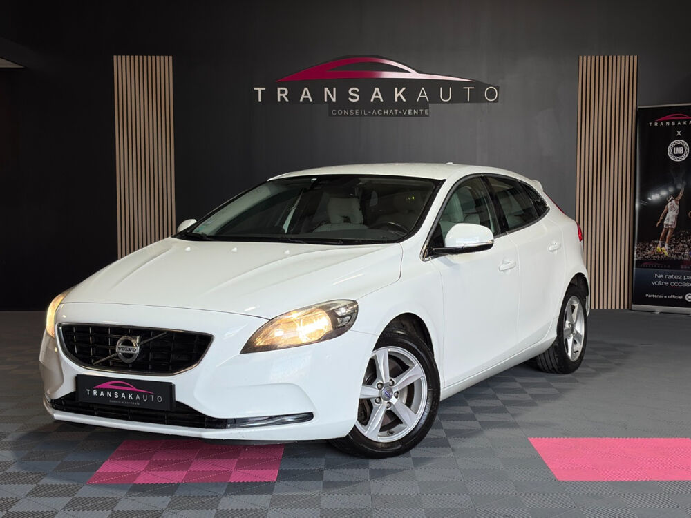 V40 D4 177 Momentum Geartronic A 2014 occasion 85190 Venansault