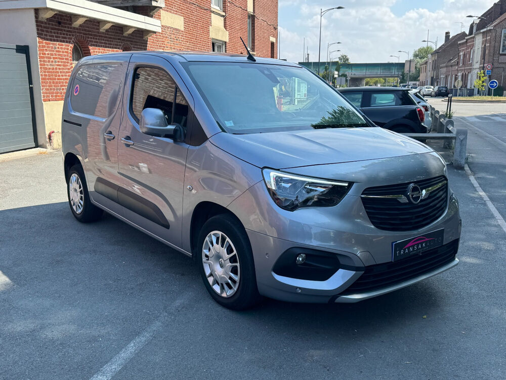 Combo VU COMBO CARGO 1.5 130 CH S/S L1H1 STANDARD BVA8 PACK BUSINESS 2019 occasion 59118 Wambrechies