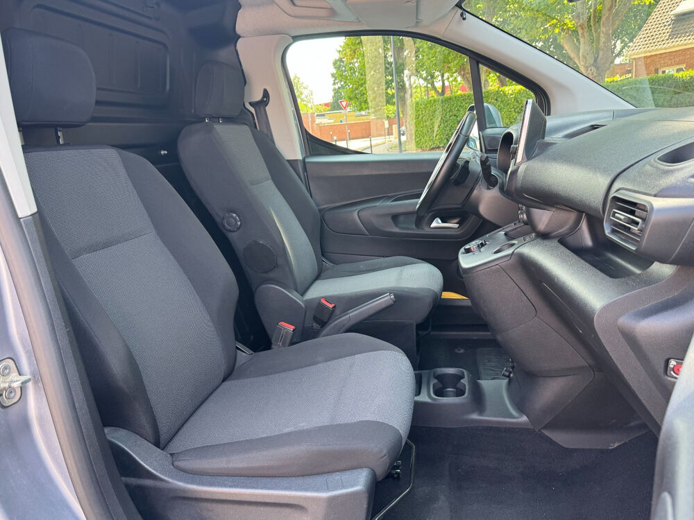 Combo VU COMBO CARGO 1.5 130 CH S/S L1H1 STANDARD BVA8 PACK BUSINESS 2019 occasion 59118 Wambrechies