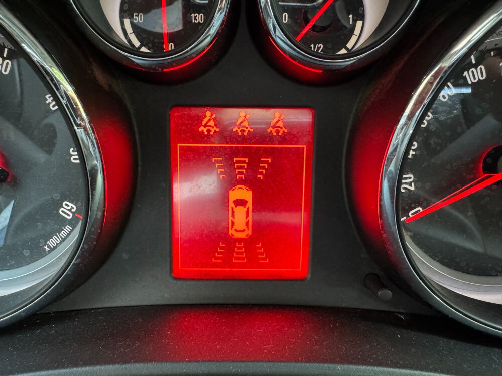 Meriva 1.6 CDTI - 136 ch Start/Stop Cosmo Pack 2014 occasion 59118 Wambrechies