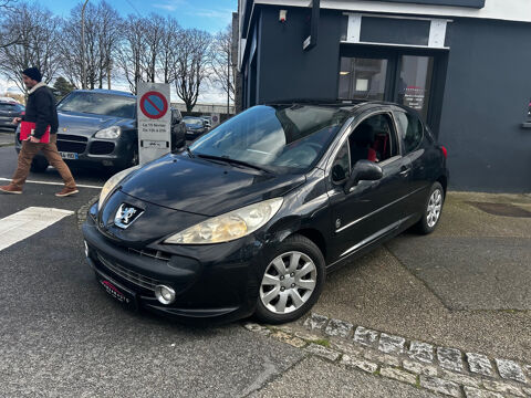 Peugeot 207 1.6 HDi 16V 90ch BLUE LION S&eacute;rie 