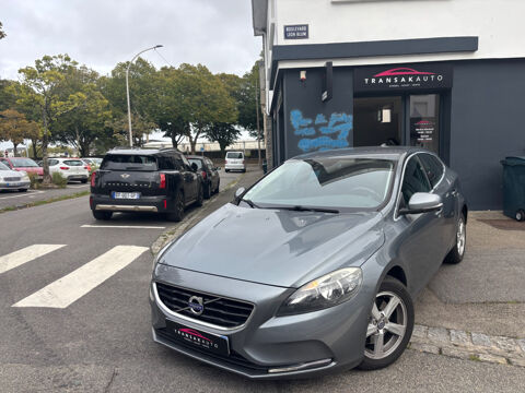 Volvo v40 T2 122CV Momentum - SUIVI D'ENTRETIEN