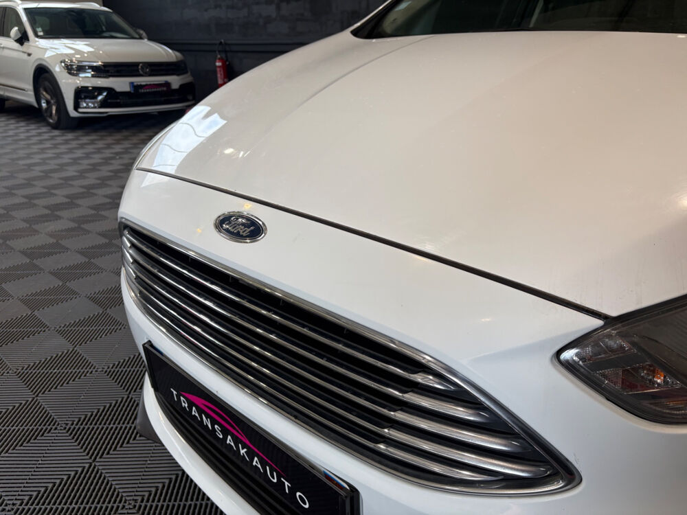 C-max C-MAX 1.5 TDCi 120 S&S Powershift Titanium 2018 occasion 34130 Valergues