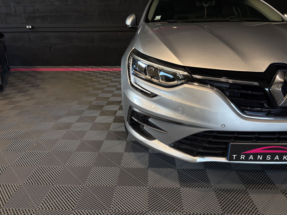 Megane IV M&eacute;gane IV Berline Blue dCi 115 EDC - 20 Business 2020 occasion 34130 Valergues