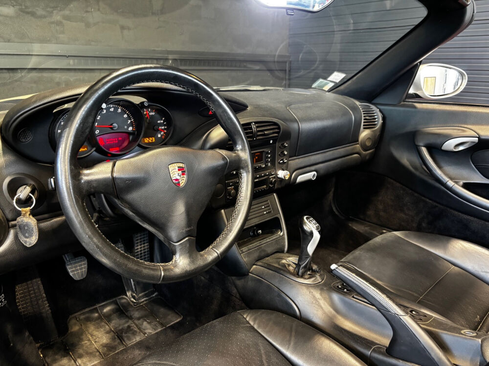 Boxster (986) Boxster 2.7i 2005 occasion 34130 Valergues
