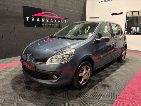 Renault clio iii 1.6 16V 110 Privilège DISTRI 02/2