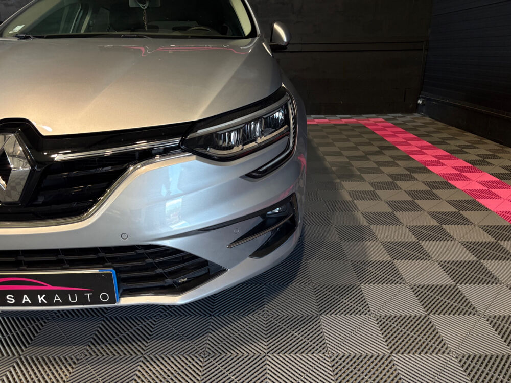 Megane IV M&eacute;gane IV Berline Blue dCi 115 EDC - 20 Business 2020 occasion 34130 Valergues