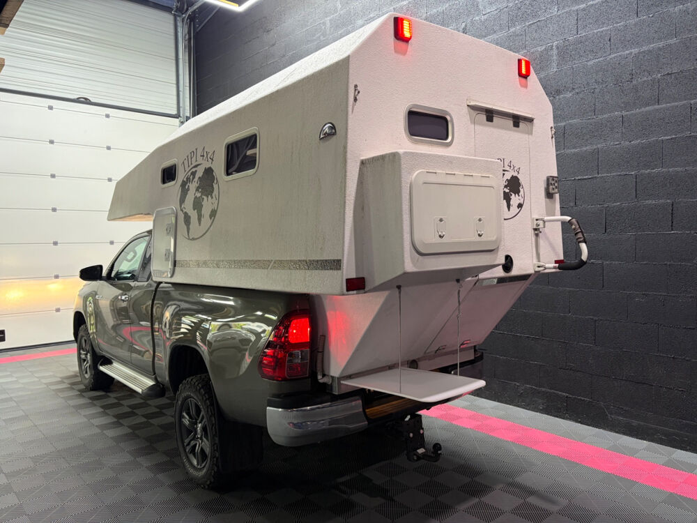 Divers HILUX X-TRA CAB 4WD 2.8L 204 D-4D 2022 occasion 69630 CHAPONOST