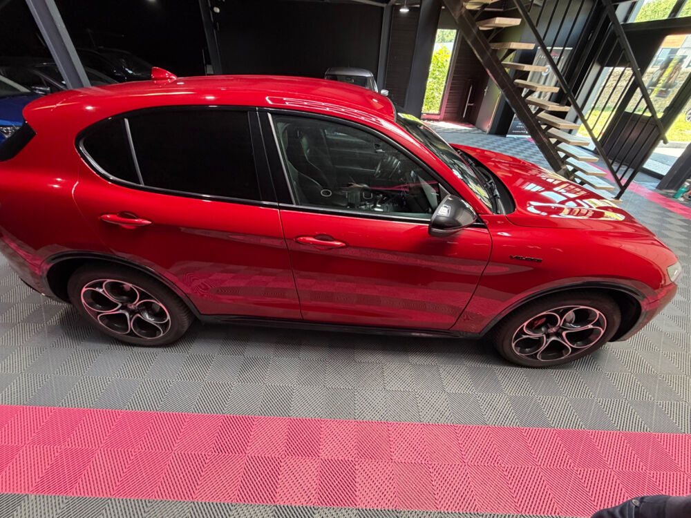 Stelvio 2.2 160 ch AT8 Veloce 2023 occasion 69630 CHAPONOST