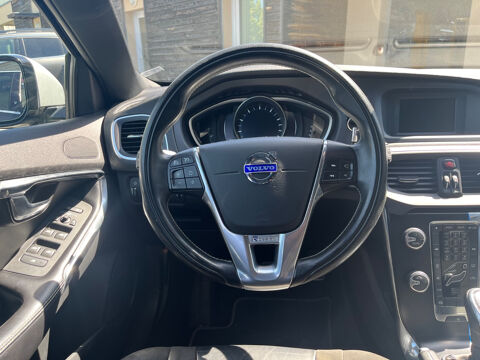 V40 T4 180 R-Design Powershift A 2013 occasion 71680 Cr&ecirc;ches-sur-Sa&ocirc;ne
