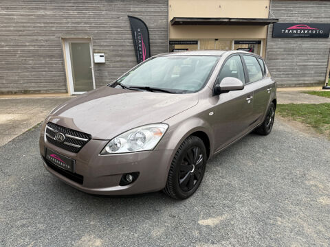 Kia Ceed Cee'd 1.6L DOHC CVVT Active 2009 occasion Cr&ecirc;ches-sur-Sa&ocirc;ne 71680