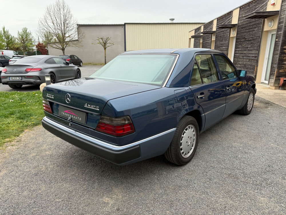 300 E SportLine A 1991 occasion 71680 Cr&ecirc;ches-sur-Sa&ocirc;ne