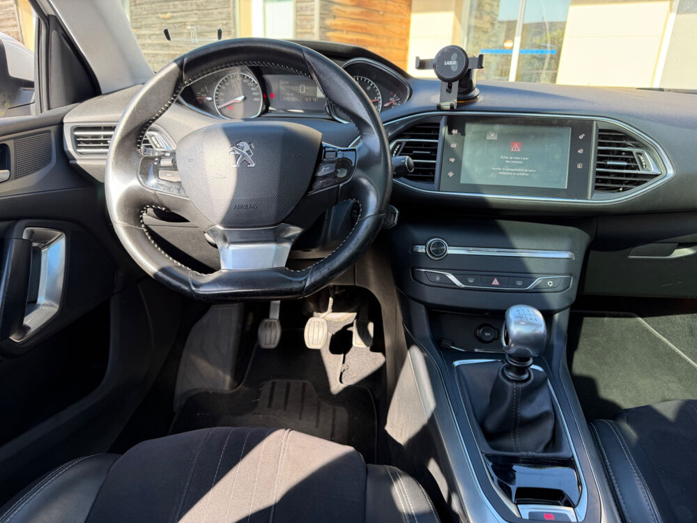 308 SW 1.6 BlueHDi 120ch S&S BVM6 Allure 2015 occasion 71680 Cr&ecirc;ches-sur-Sa&ocirc;ne
