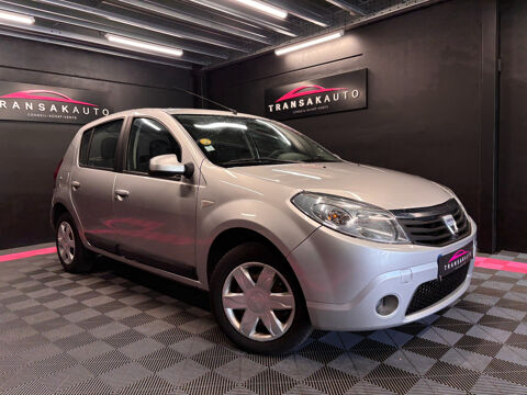 Sandero 1.5 dCi 85 eco2 Laur&eacute;ate 2010 occasion 78200 mantes la jolie