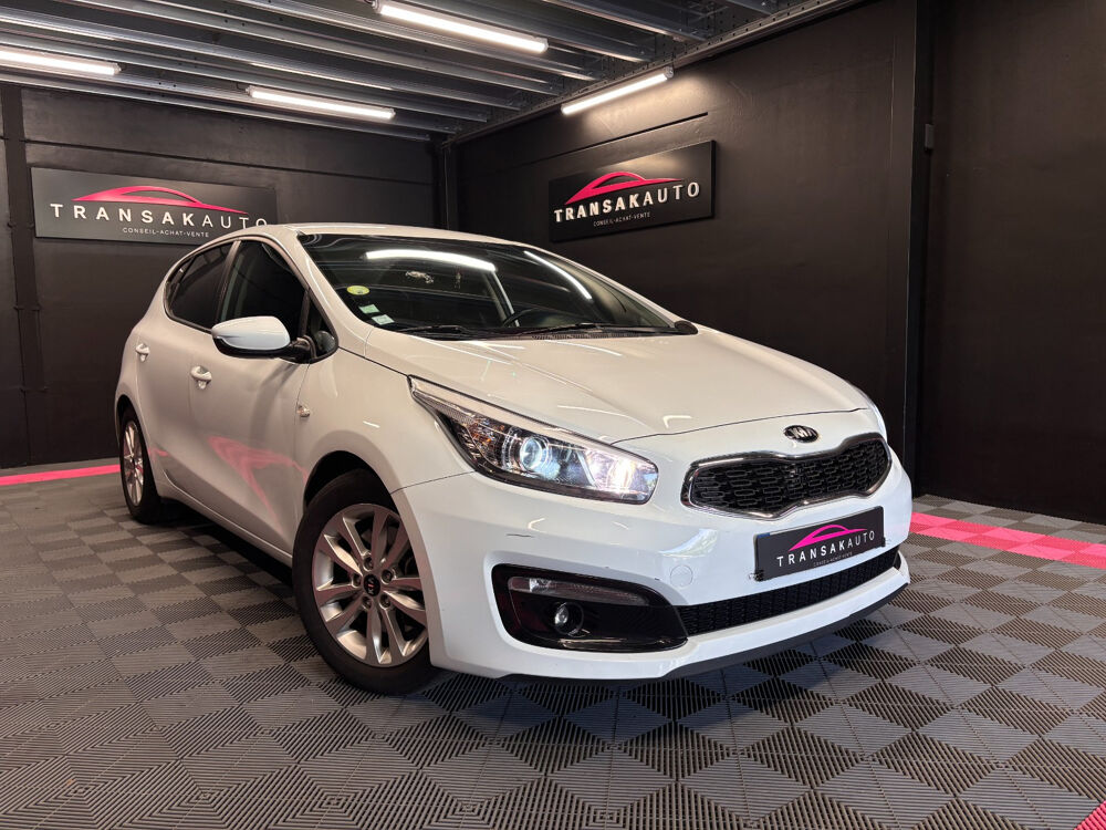 Ceed Cee'd 1.6 CRDi 136 ch ISG Active 2015 occasion 78200 mantes la jolie