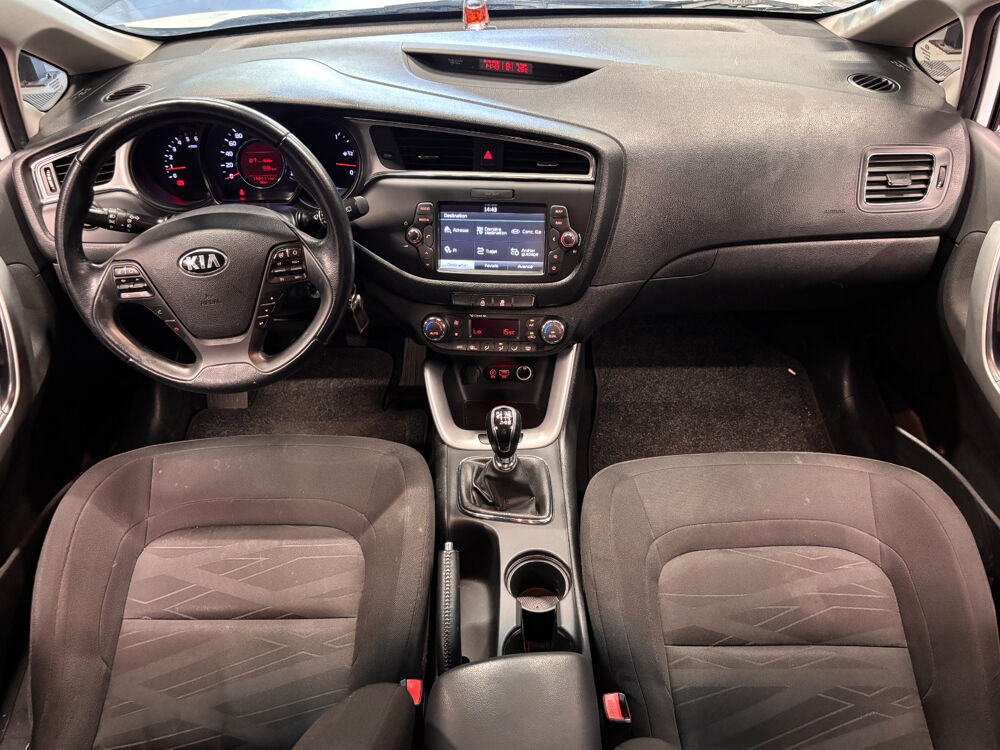 Ceed Cee'd 1.6 CRDi 136 ch ISG Active 2015 occasion 78200 mantes la jolie