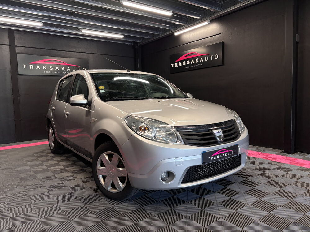 Sandero 1.5 dCi 85 eco2 Laur&eacute;ate 2010 occasion 78200 mantes la jolie
