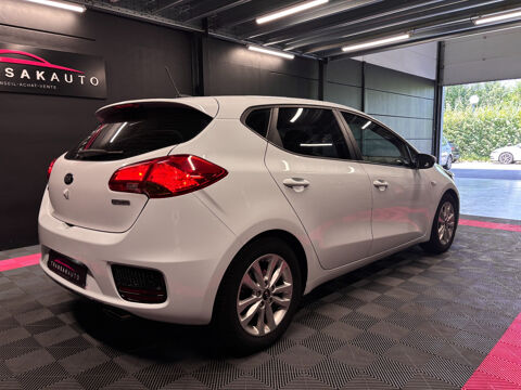 Ceed Cee'd 1.6 CRDi 136 ch ISG Active 2015 occasion 78200 mantes la jolie