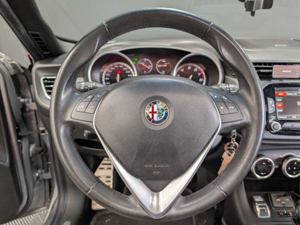 Giulietta 1.4 TB MultiAir 170 ch S&S Exclusive TCT 2015 occasion 59600 MAUBEUGE