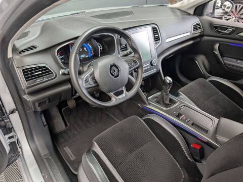 Megane IV M&eacute;gane IV Berline TCe 130 Energy Intens 2016 occasion 59600 MAUBEUGE