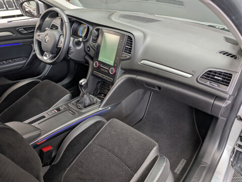 Megane IV M&eacute;gane IV Berline TCe 130 Energy Intens 2016 occasion 59600 MAUBEUGE