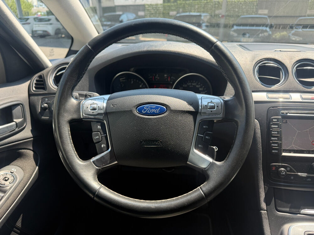 S-MAX 2.0 TDCi 140 FAP Titanium - 5 Pl Powershift A 2014 occasion 34430 SAINT JEAN DE VEDAS