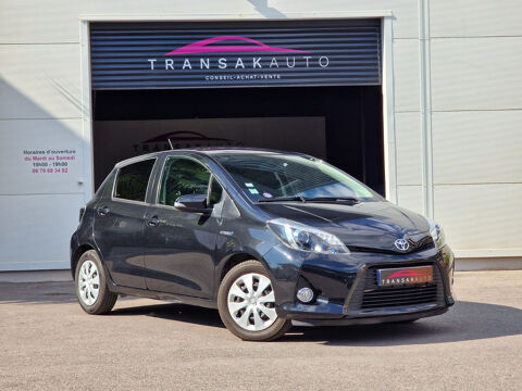 Toyota yaris HYBRIDE 100h Dynamic