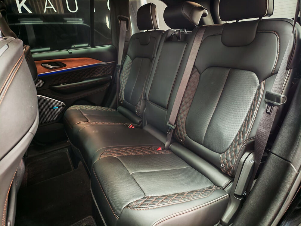 Grand Cherokee 4xe 2.0 T 380 ch PHEV 4x4 BVA8 Summit Reserve 2024 occasion 06700 Saint Laurent du Var