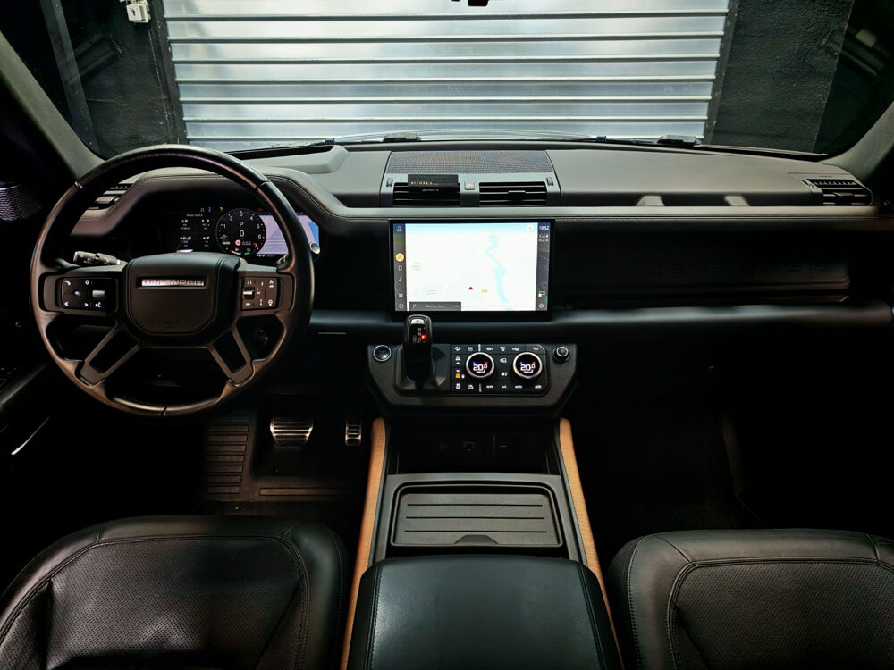 Defender 110 P400e PHEV BVA8 X-Dynamic X 2022 occasion 06700 Saint Laurent du Var