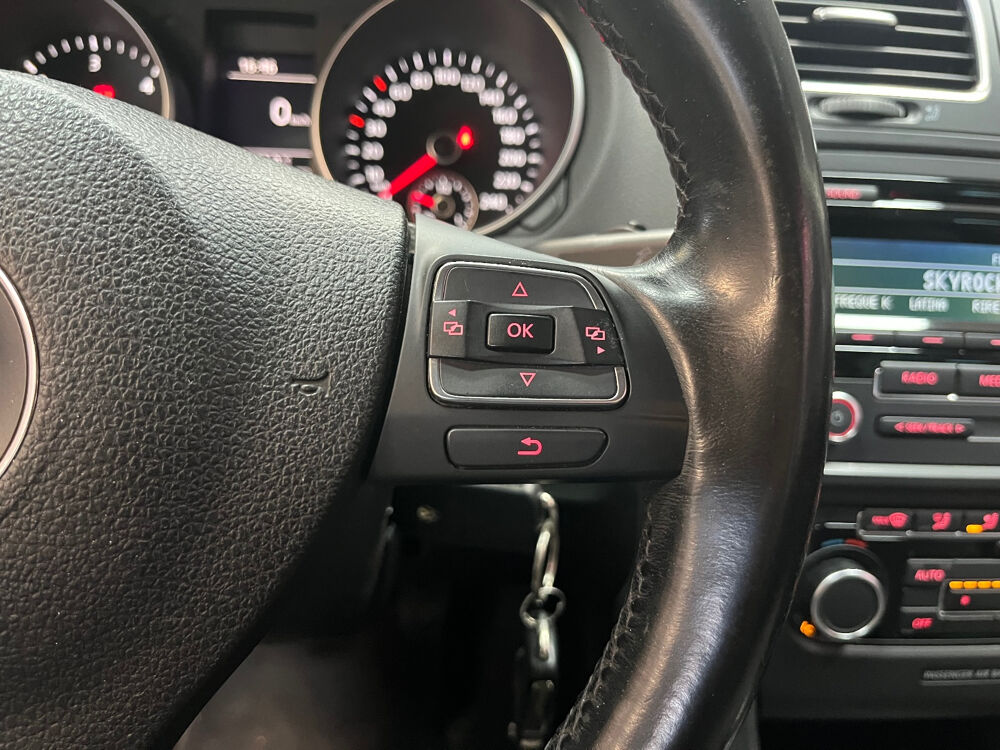 Golf 1.6 TDI 105 FAP CR Carat 2012 occasion 06700 Saint Laurent du Var