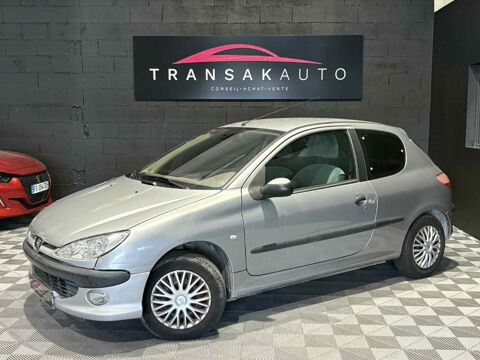 Peugeot 206 1.6i 16V XT Premium A **DISTRIBUTION FAI