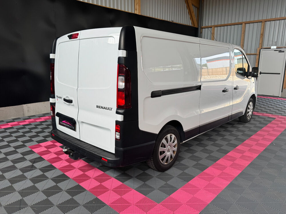Trafic TRAFIC FGN L2H1 1300 KG DCI 120 E6 GRAND CONFORT 2018 occasion 56120 Les Forges de Lanou&eacute;e