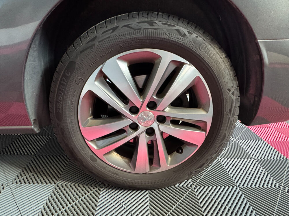 Expert EXPERT CA STANDARD BLUEHDI 180 S&S EAT8 FIXE ASPHALT 2020 occasion 56120 Les Forges de Lanou&eacute;e