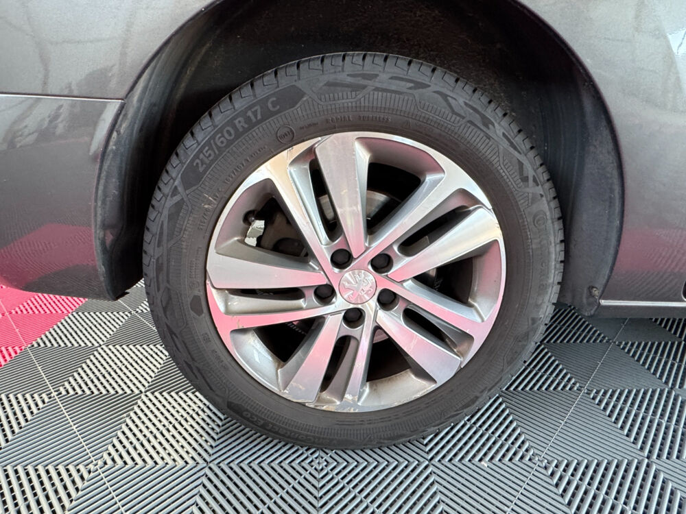 Expert EXPERT CA STANDARD BLUEHDI 180 S&S EAT8 FIXE ASPHALT 2020 occasion 56120 Les Forges de Lanou&eacute;e