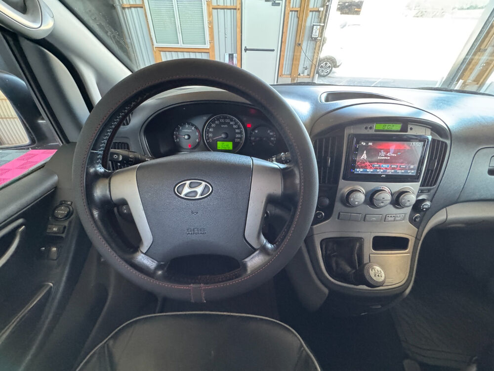 H1 H-1 VAN 2.5 CRDI 170 3pl 2010 occasion 56120 Les Forges de Lanou&eacute;e