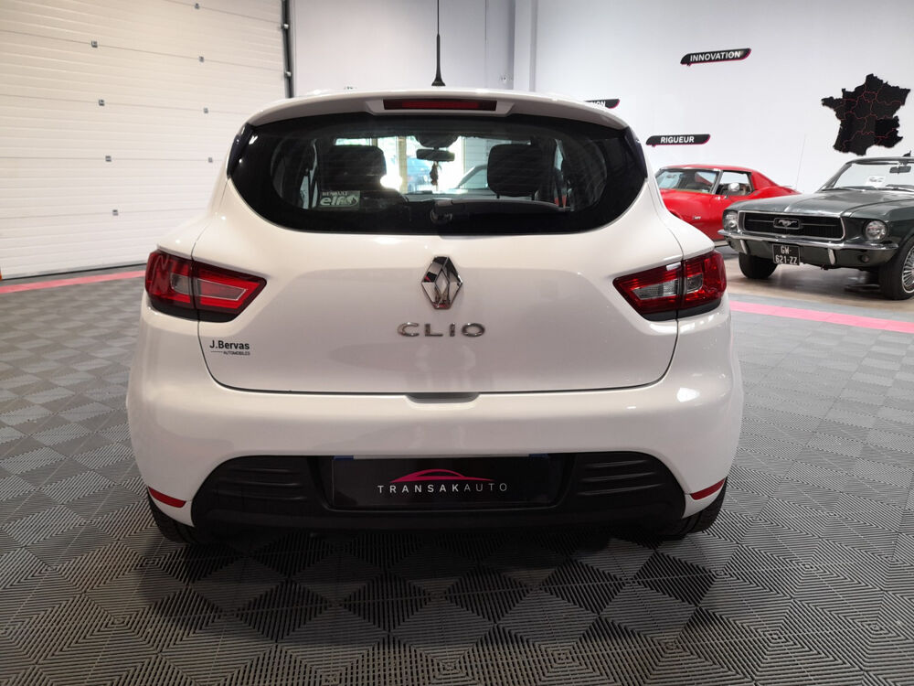 Clio IV CLIO SOCIETE DCI 90 ENERGY E6C AIR MEDIANAV 2018 occasion 35520 LA CHAPELLE-DES-FOUGERETZ
