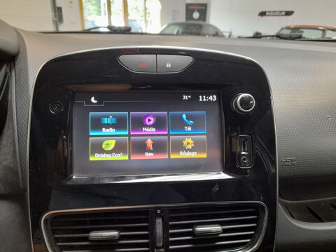 Clio IV CLIO SOCIETE DCI 90 ENERGY E6C AIR MEDIANAV 2018 occasion 35520 LA CHAPELLE-DES-FOUGERETZ