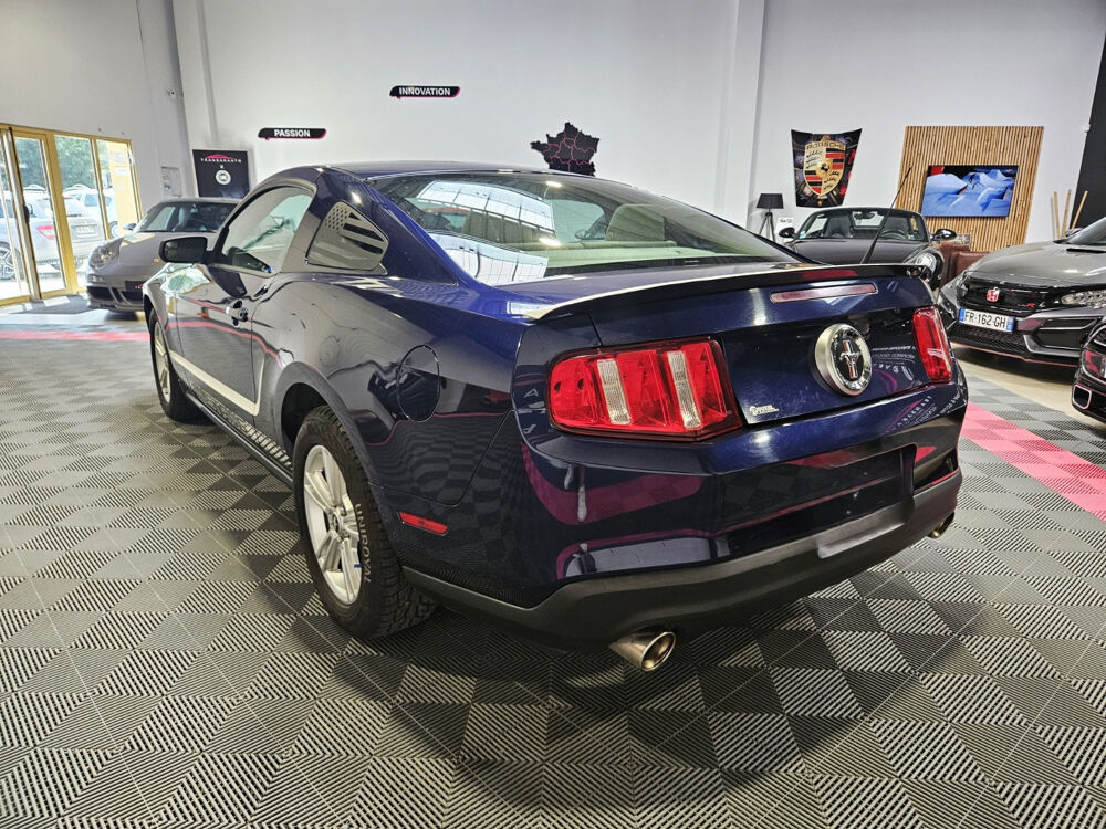 Mustang 3.7 L V6 305 CV USA 2010 occasion 35520 LA CHAPELLE-DES-FOUGERETZ